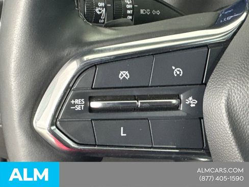 Used 2024 Chevrolet Traverse LT FWD image 29