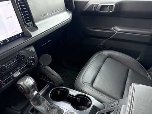 Used 2025 Ford Bronco Badlands AWD/4WD image 22