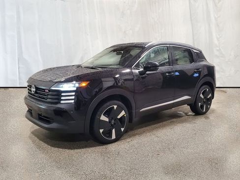 Used 2025 Nissan Kicks SR image 2