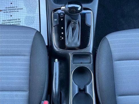 Used 2017 Kia Forte S FWD image 14