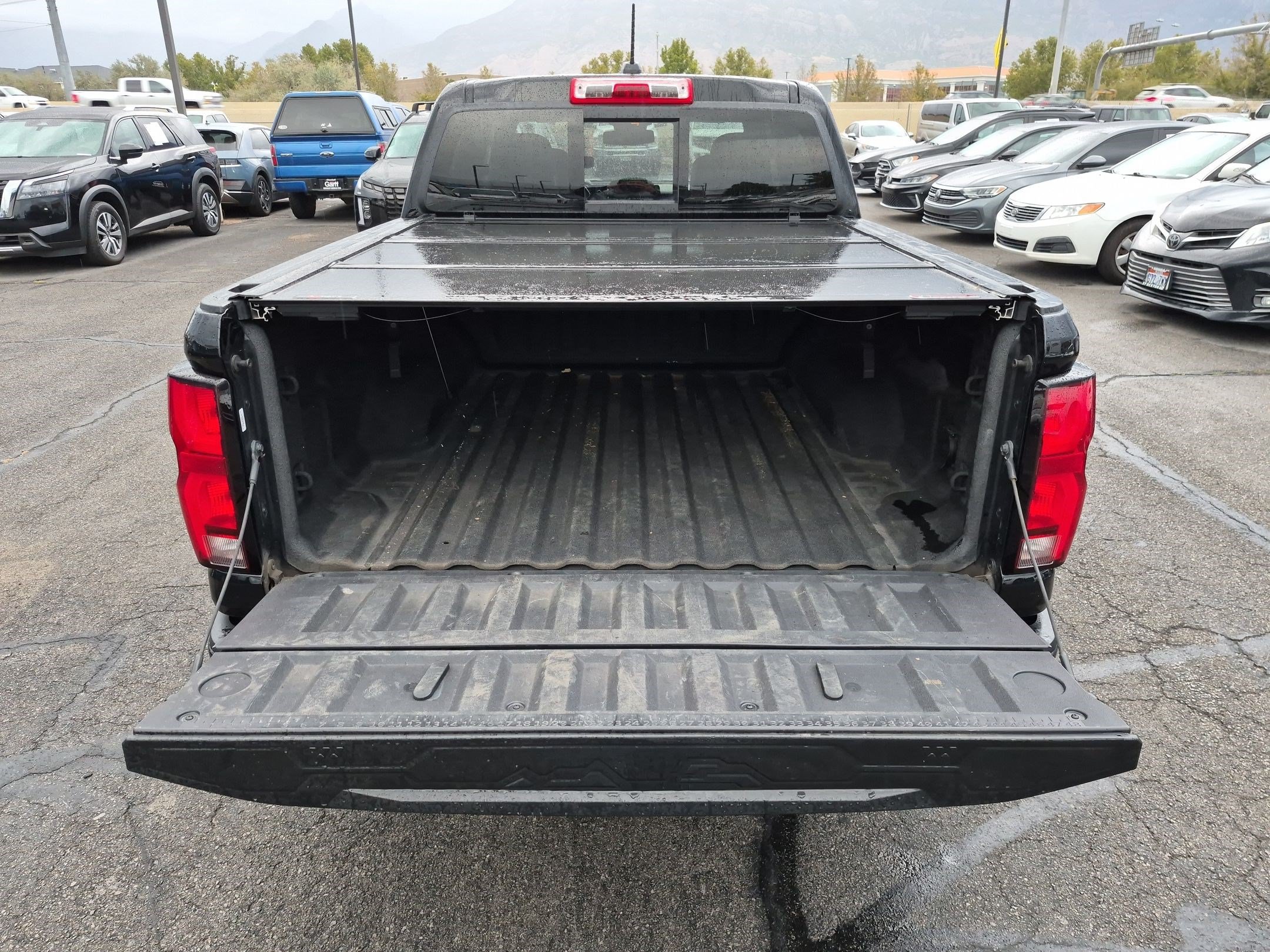 Used 2024 Chevrolet Colorado LT w/ LT Convenience Package III AWD/4WD image 32