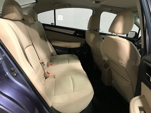 Used 2017 Subaru Legacy 2.5i Premium w/ Moonroof Package AWD/4WD image 17