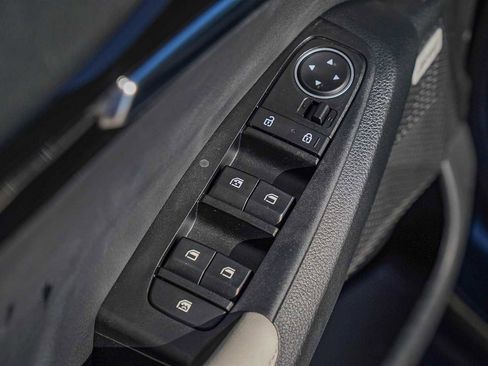 Used 2023 Kia Seltos SX image 24