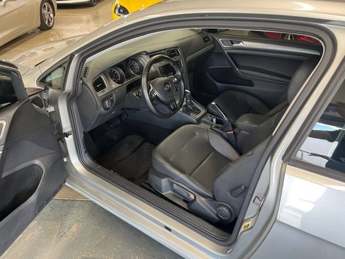 Used 2015 Volkswagen Golf S FWD image 33