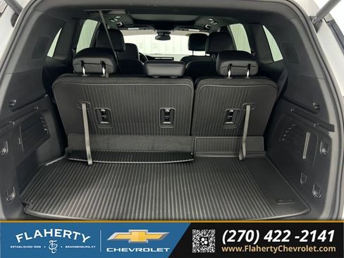 Used 2025 GMC Acadia Elevation w/ Elevation Premium Package FWD image 20
