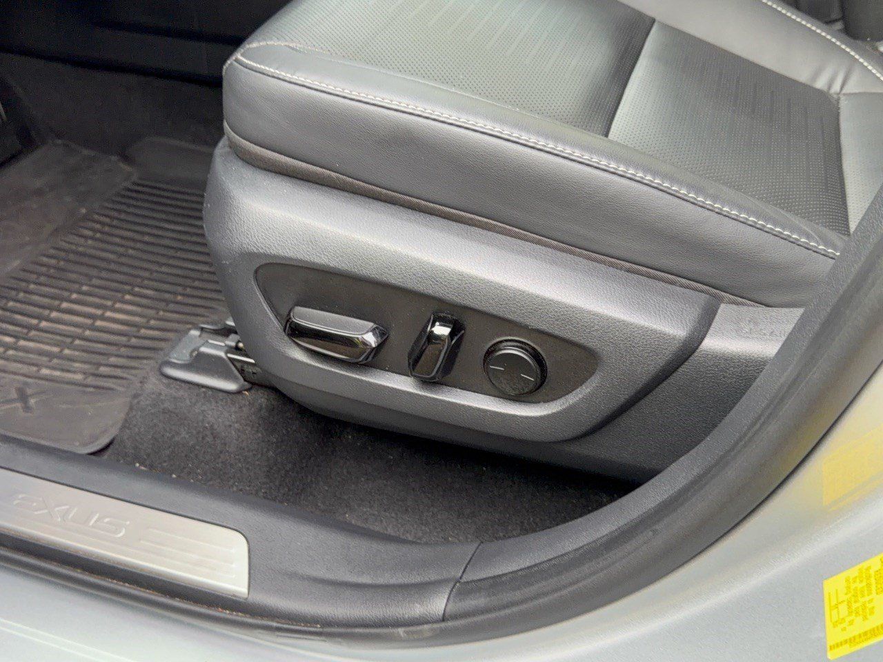 Used 2024 Lexus TX 350 FWD w/ Cold Weather Package image 16