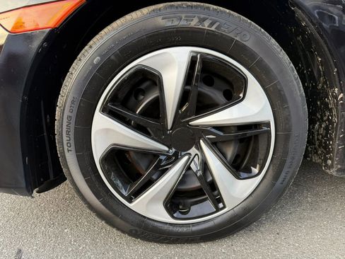 Used 2016 Honda Civic LX image 32