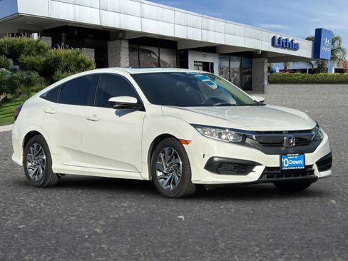 Used 2018 Honda Civic EX image 9