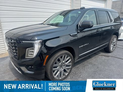 Used 2025 GMC Yukon Denali Ultimate AWD/4WD image 1