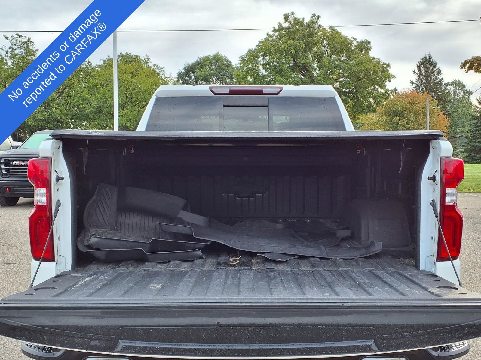 Used 2021 Chevrolet Silverado 1500 LT Trail Boss w/ Convenience Package II AWD/4WD image 10