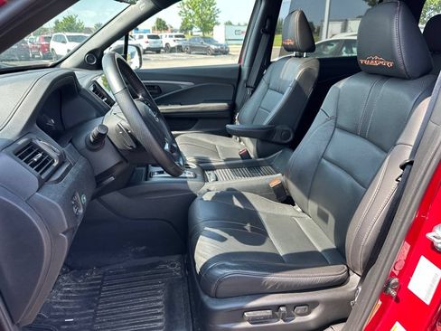 Used 2023 Honda Passport TrailSport image 15