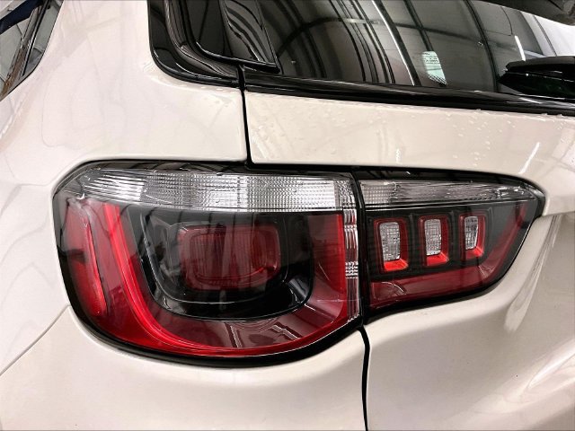 Used 2019 Jeep Compass Sport w/ Cold Weather Group AWD/4WD image 29