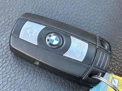 Used 2011 BMW 328i Coupe image 22