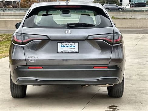 Certified 2024 Honda HR-V LX image 6
