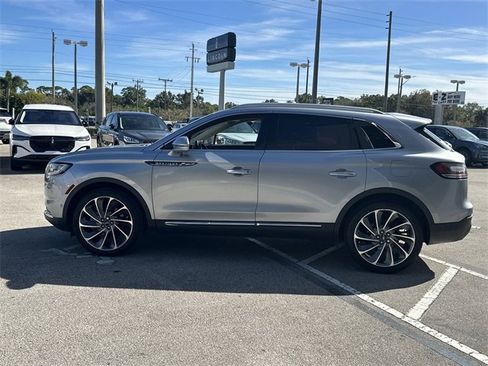 Certified 2022 Lincoln Nautilus Reserve w/ Equipment Group 201A image 9