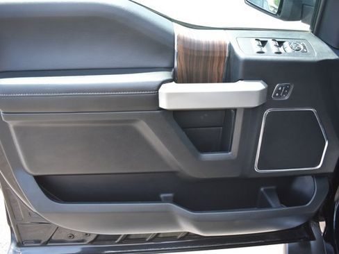 Used 2016 Ford F150 Lariat w/ Equipment Group 502A Luxury AWD/4WD image 15