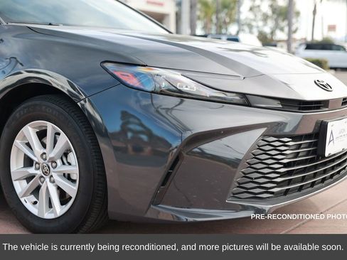 Used 2025 Toyota Camry LE w/ Convenience Package image 7