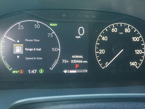 Used 2025 Honda CR-V Sport Touring image 25