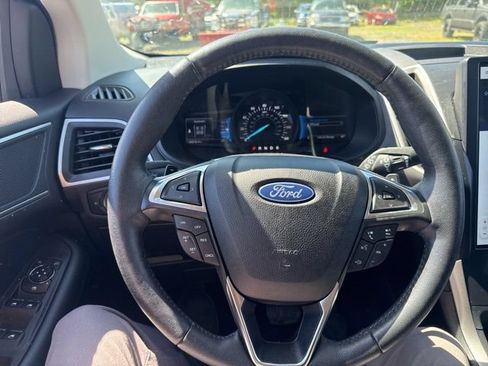 Used 2022 Ford Edge SEL w/ Convenience Package AWD/4WD image 12
