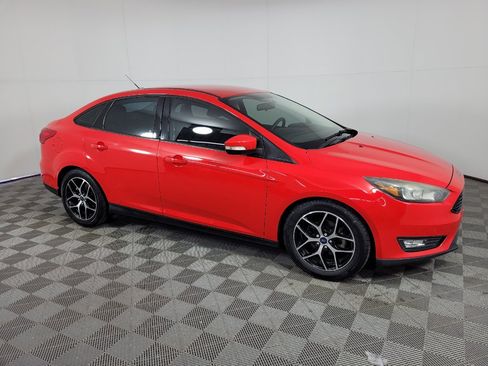 Used 2017 Ford Focus SE FWD image 11
