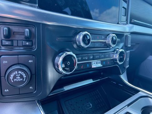 Used 2025 Ford F150 Lariat w/ Equipment Group 502A High AWD/4WD image 24