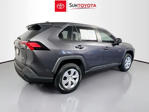 Used 2024 Toyota RAV4 LE FWD image 4