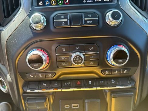 Used 2020 GMC Sierra 1500 Denali AWD/4WD image 2