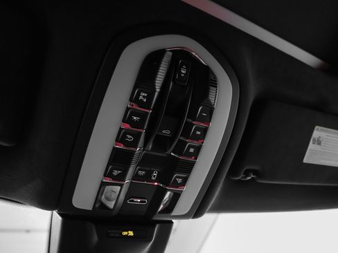 Certified 2022 Porsche Macan GTS image 48