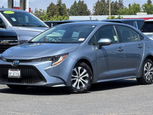 Used 2022 Toyota Corolla LE w/ Carpet Mat Package (TMS) FWD image 9