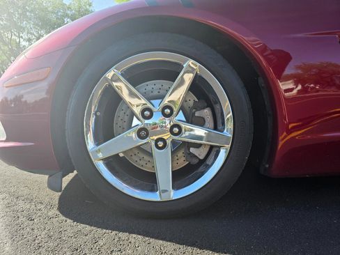 Used 2007 Chevrolet Corvette Convertible w/ Preferred Equipment Group RWD image 8