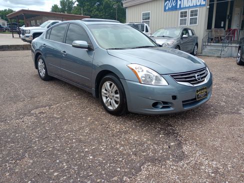 Used 2011 Nissan Altima 2.5 SL w/ 2.5SL Pkg FWD image 1