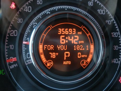 Used 2012 FIAT 500 Sport image 32