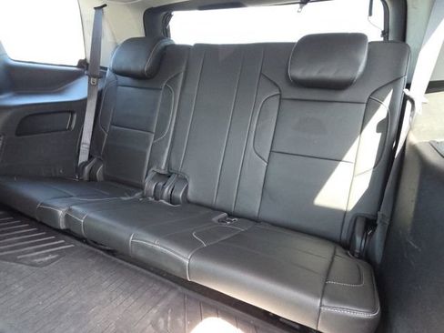 Used 2018 GMC Yukon SLT w/ Open Road Package image 11