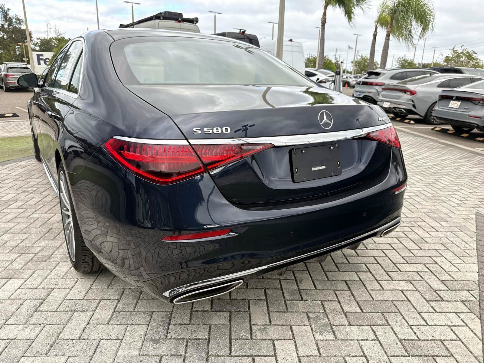 Certified 2025 Mercedes-Benz S 580 4MATIC Sedan image 9