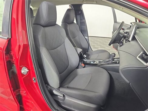 Used 2020 Toyota Corolla LE image 18