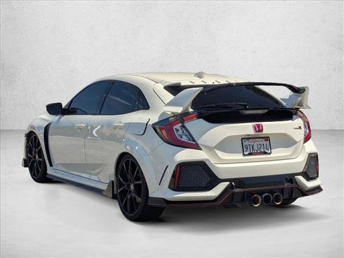 Used 2018 Honda Civic Type R image 8
