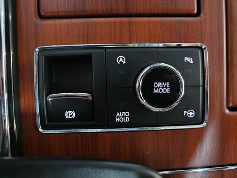 Used 2021 Lincoln Navigator L Reserve w/ Luxury Package AWD/4WD image 46
