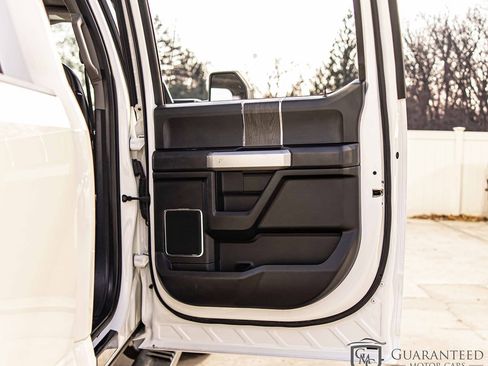 Used 2020 Ford F350 Lariat image 37
