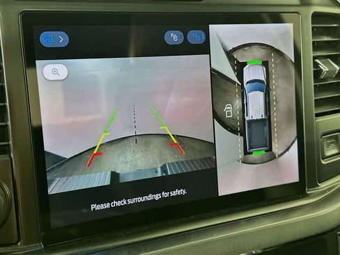 New 2026 Ford F250 Platinum w/ Tremor Off-Road Package image 29