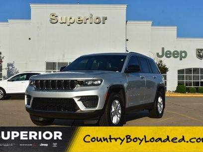 Used 2025 Jeep Grand Cherokee Laredo