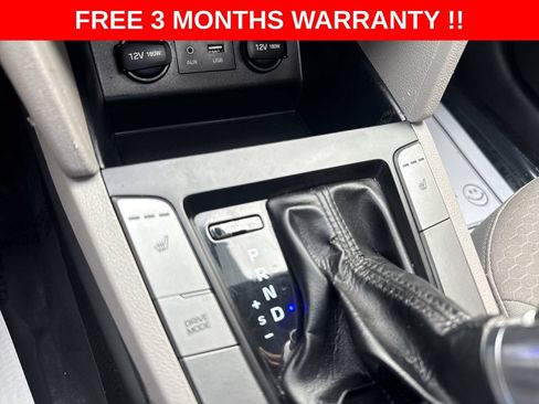 Used 2020 Hyundai Elantra Value Edition FWD image 43