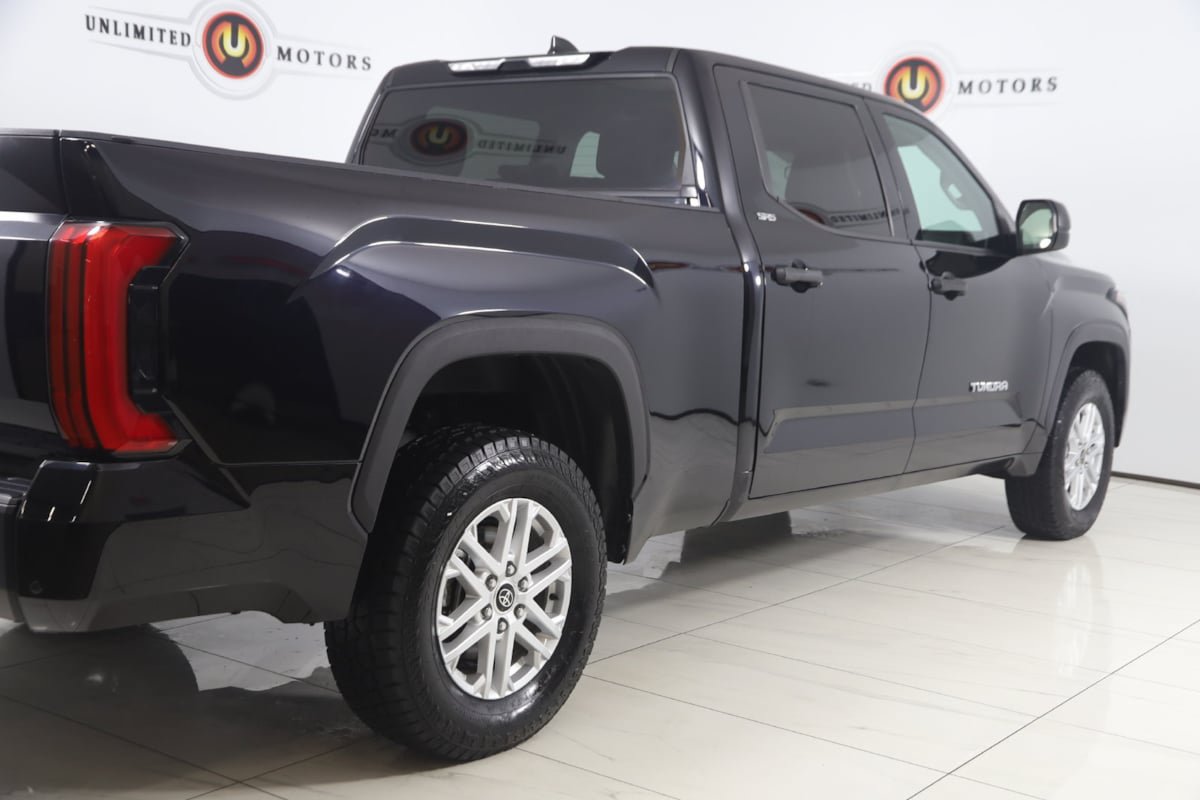 Used 2022 Toyota Tundra SR5 AWD/4WD image 38