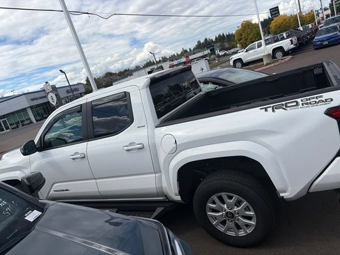 Used 2024 Toyota Tacoma SR5 RWD image 7