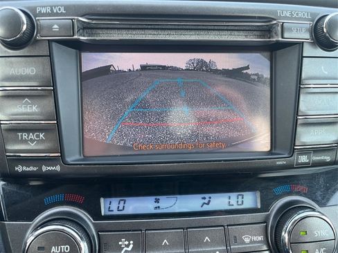 Used 2013 Toyota RAV4 Limited image 18