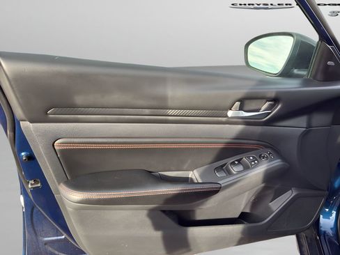 Used 2022 Nissan Altima 2.5 SR image 11