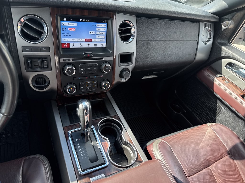 Used 2017 Ford Expedition Platinum RWD image 17