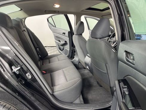 Used 2023 Nissan Altima 2.5 SV w/ SV Premium Package FWD image 47