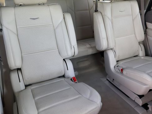 Used 2023 Cadillac Escalade Sport Platinum image 23