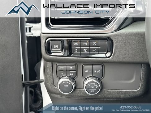 Used 2025 GMC Yukon Denali image 33