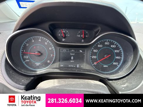 Used 2017 Chevrolet Cruze LT w/ Convenience Package FWD image 18
